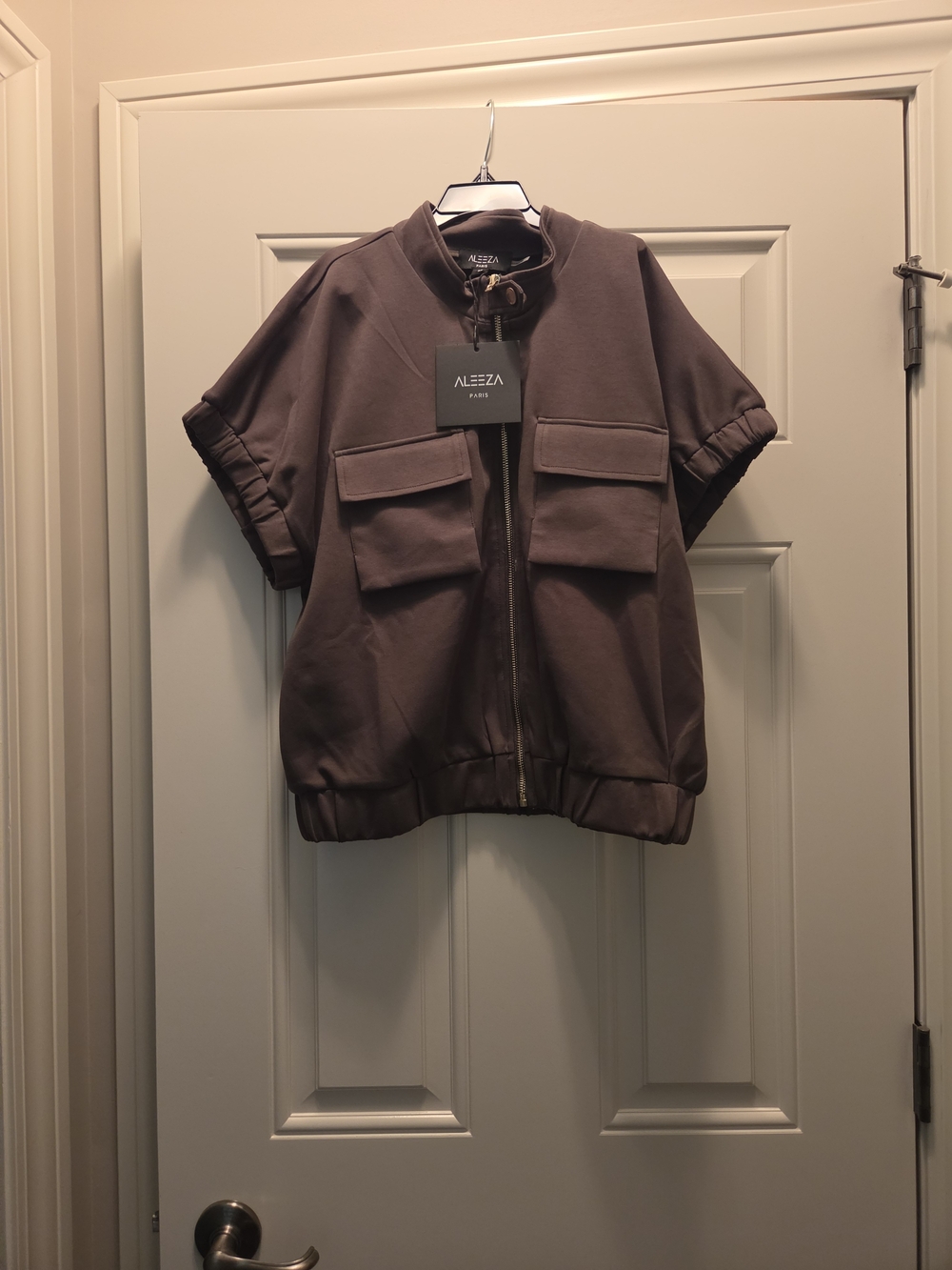 Aleeza Paris Short-Sleeve Utility Jacket in Army Green
